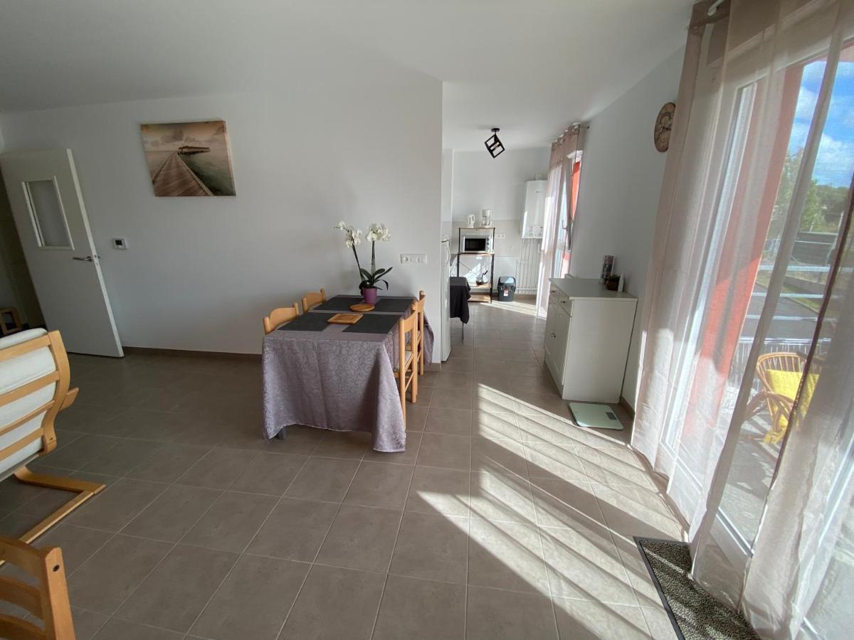 Chez Ngoc - Appartement Meuble Lannion Eksteriør billede