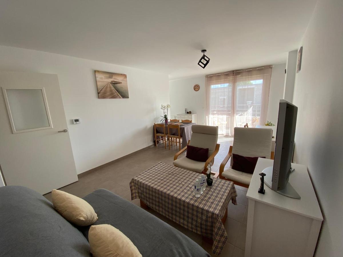 Chez Ngoc - Appartement Meuble Lannion Eksteriør billede